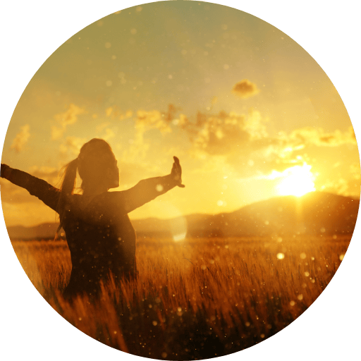 woman silhouette embracing the sun